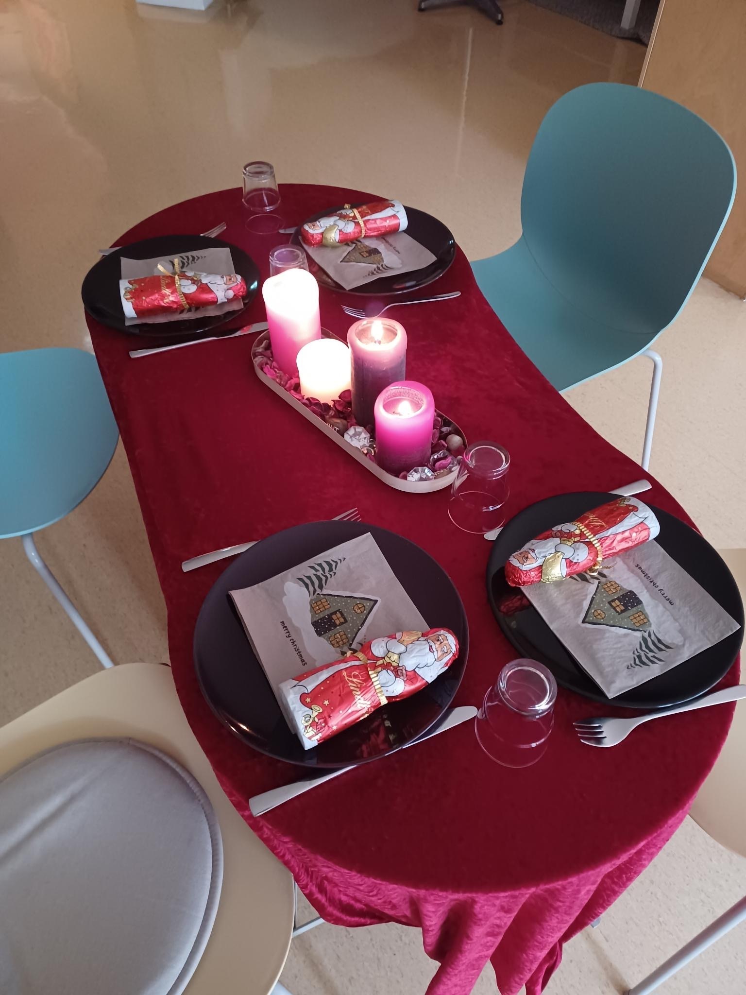 TrebeCafé für wohnungslose Mädchen - 375560