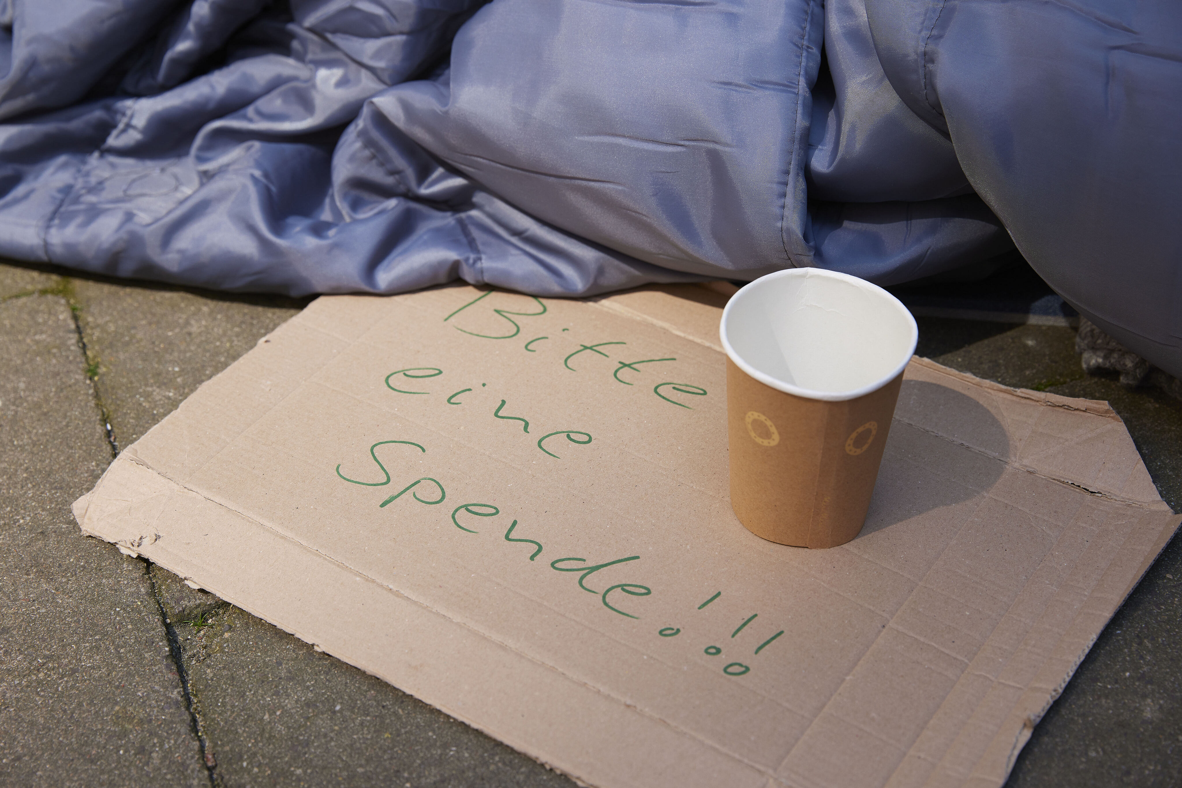 Unterwegs für Obdachlose: Der Mitternachtsbus - 318627