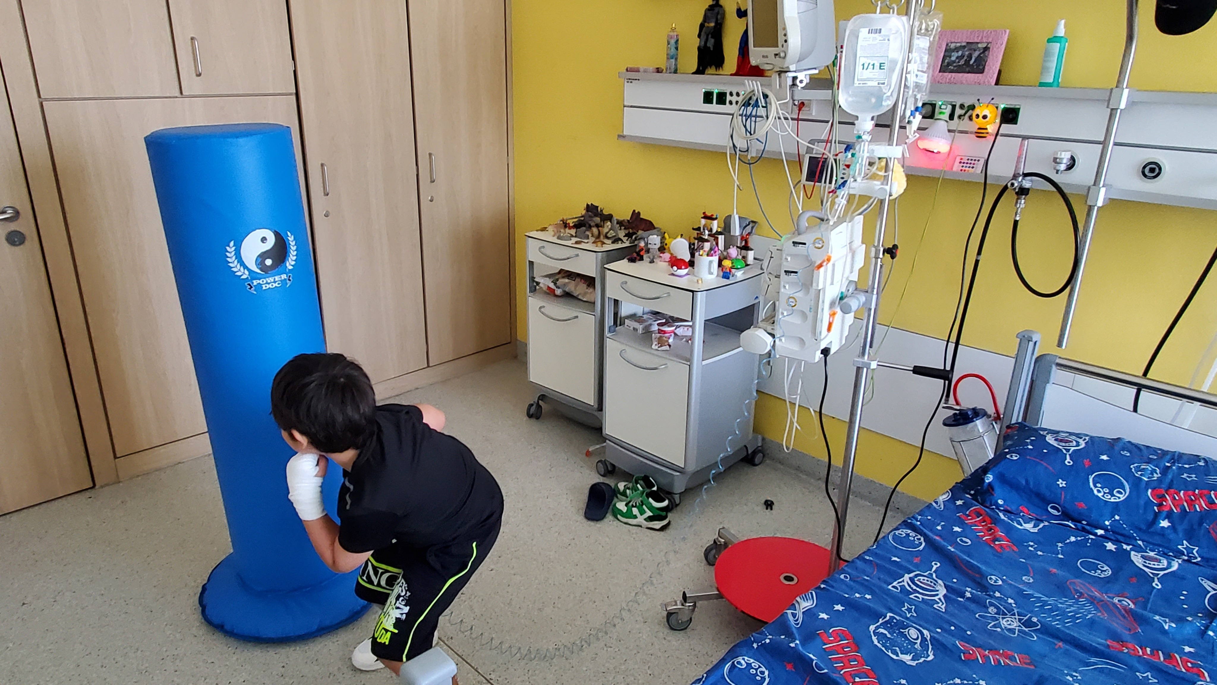 Hilfe für krebskranke Kinder und ihre Familien - 379492