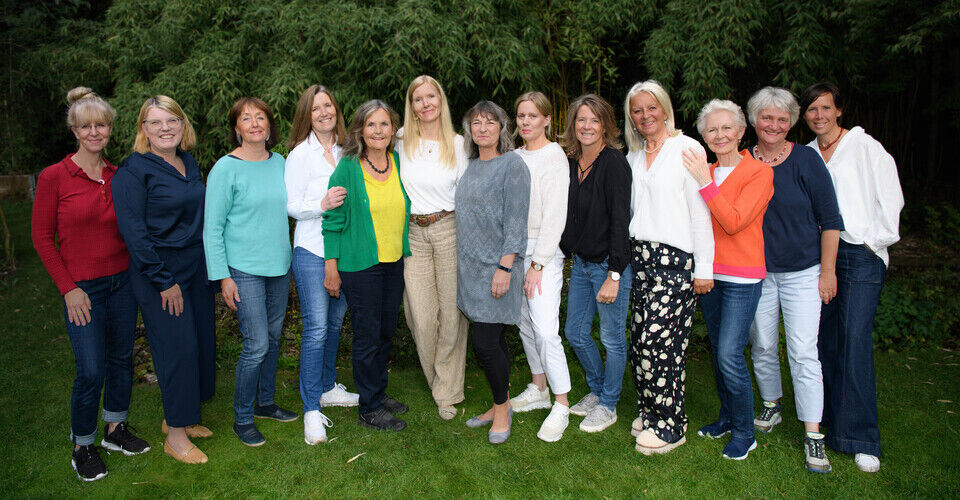Counseling and support for women and girls in crisis situations