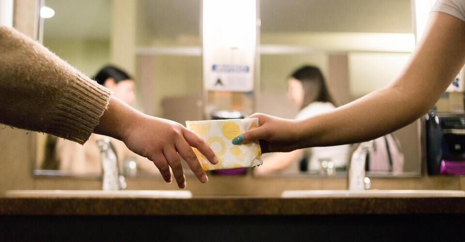 Free tampons for menstruating people in need