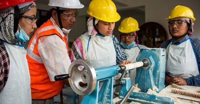 Unterstützen Sie die Arbeit der Nepal Youth Foundation Unterstützen Sie die Arbeit der Nepal Youth Foundation