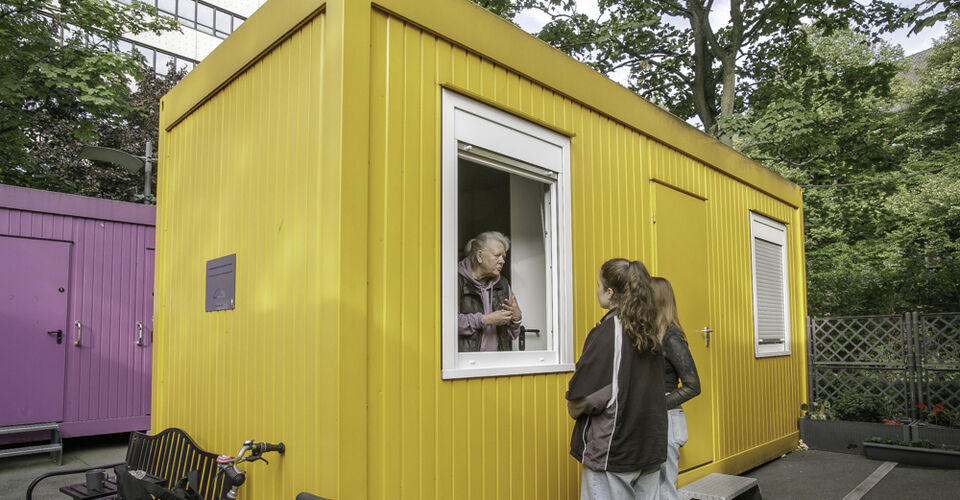 Containerprojekt für obdachlose Frauen in Hamburg