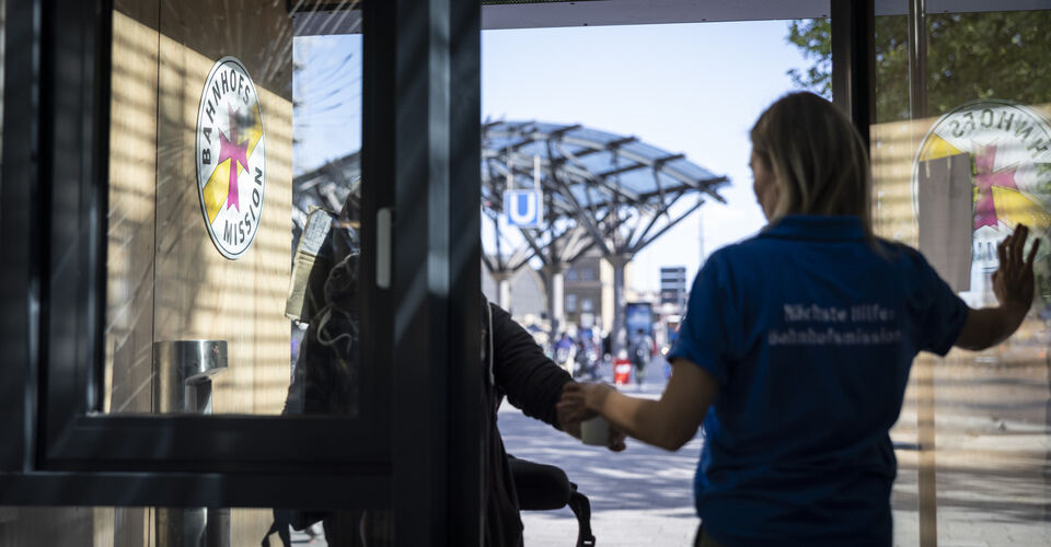 Hitzeschutz für obdachlose Menschen