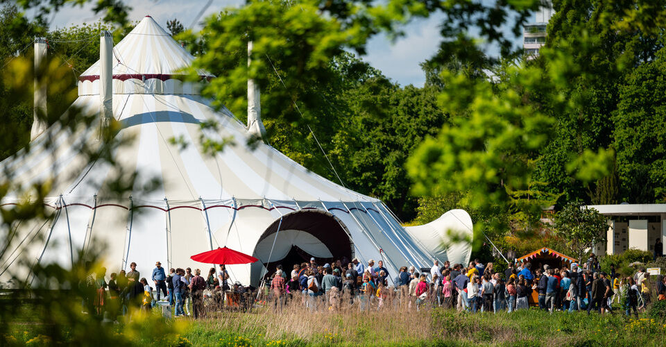 A dedicated grandstand for ZARTINKA Zirkus - Kinder & Jugendkulturzentrum