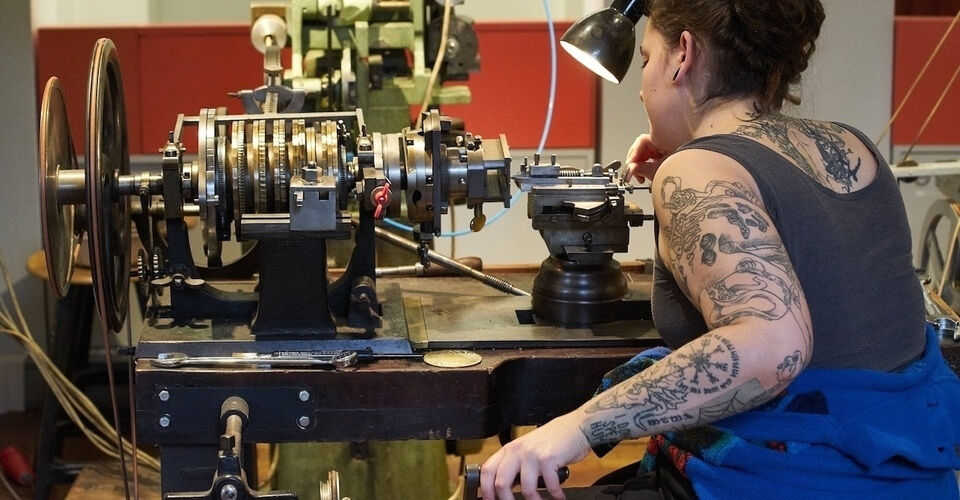 Save the experiential knowledge of artisanal jewelry design