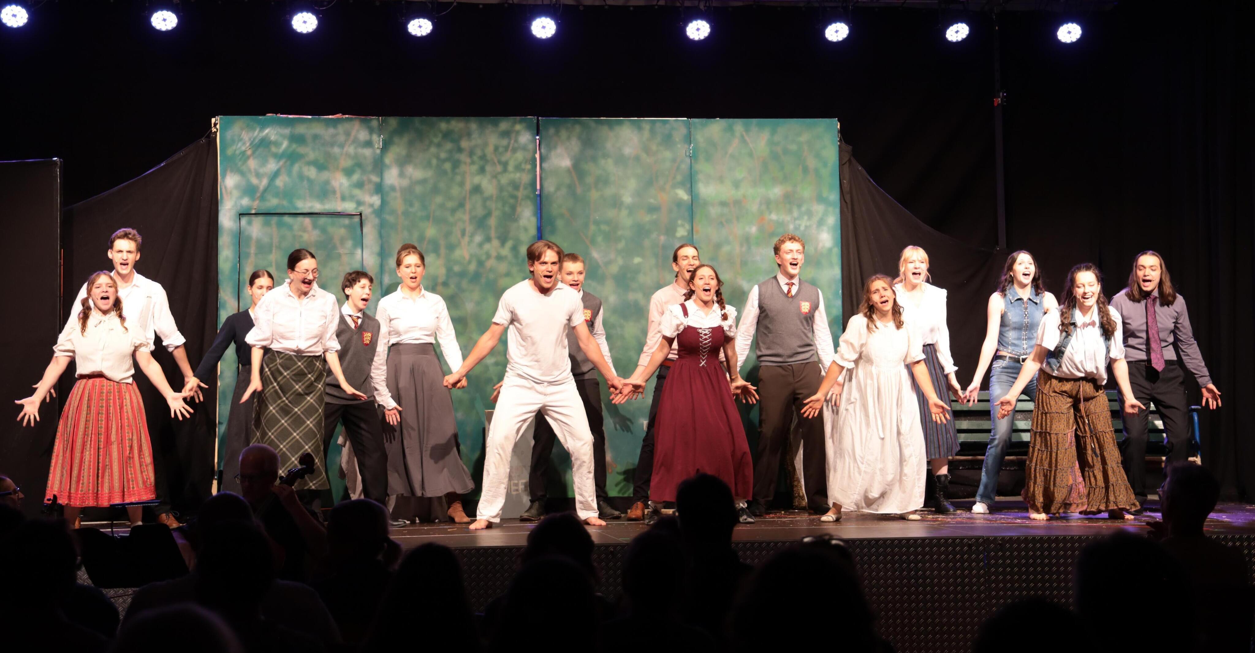 "9 to 5" das Musical von Dolly Parton – Musical Aalen e.V ...